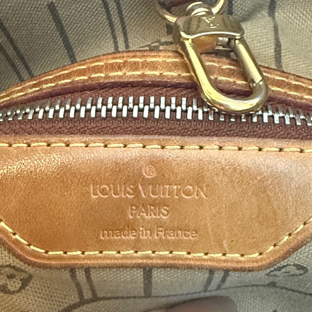 Louis Vuitton Classic Brown Monogram Tote - Picture 13 of 15